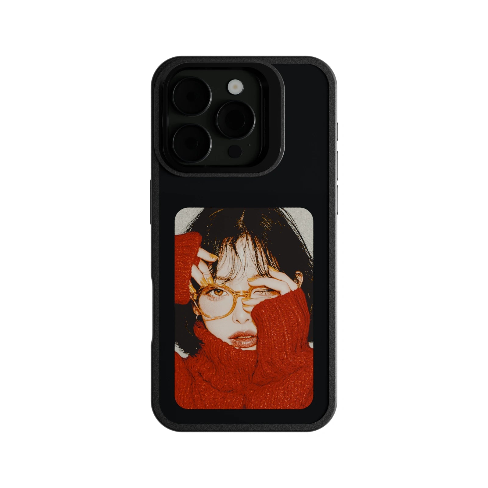 赤いニットと眼鏡の人物アートを表示したMyCase